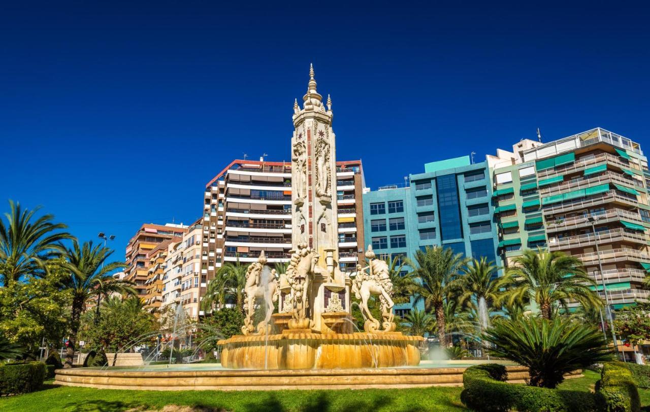 Alicante Colorful Center Bajo Lejlighed Eksteriør billede
